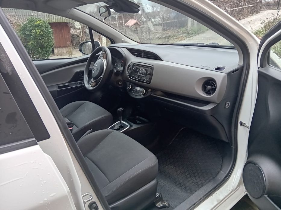 Toyota  yaris  hybrid , hibrid 2018 , cutie automata