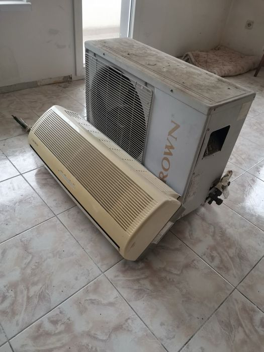 Климатик crown 9ка