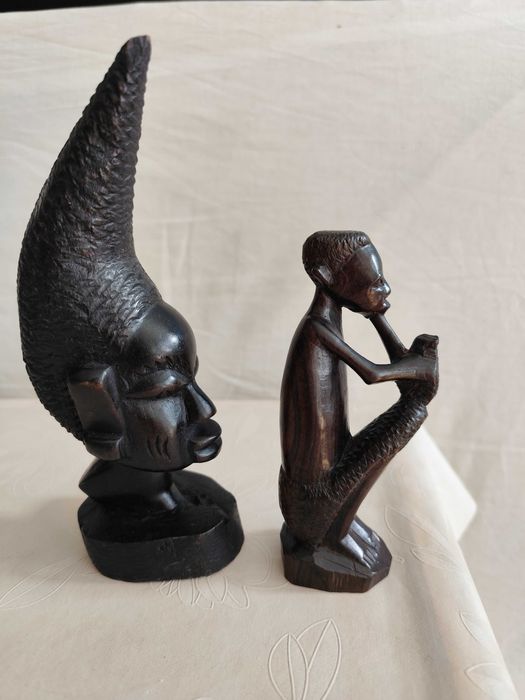 Абаносови статуетки от Африка