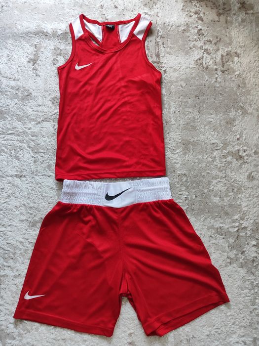 Продам боксёрскую форму новую