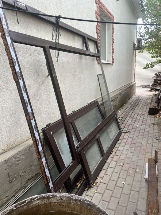 Продаи алюминиевый витраж