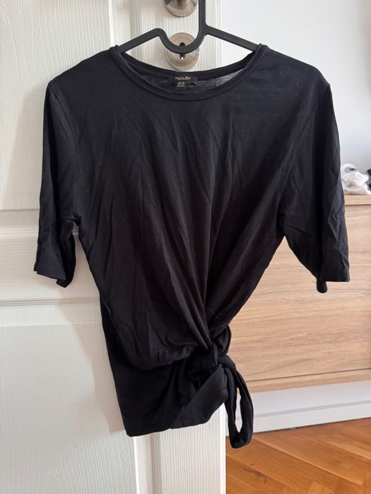 Черна тениска на Massimo Dutti
