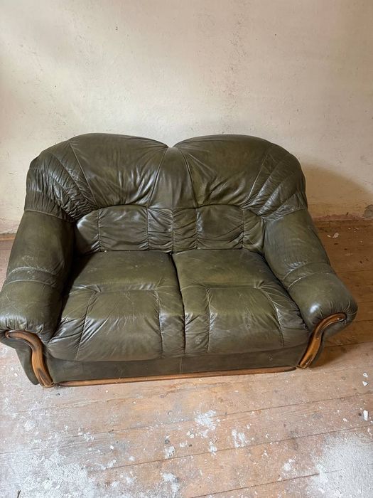 Canapea 2 locuri din piele, model vintage