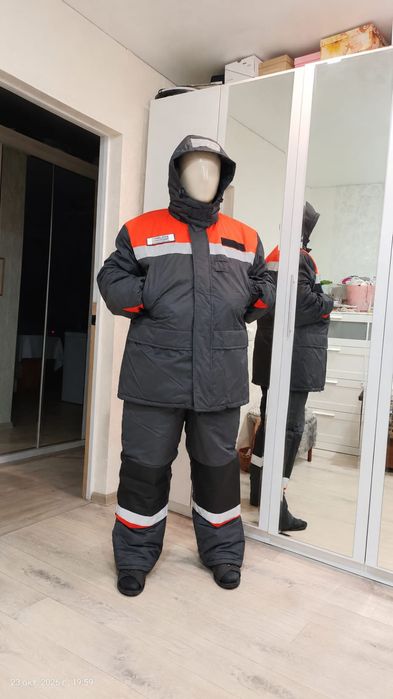 Продам зимний рабочий костюм