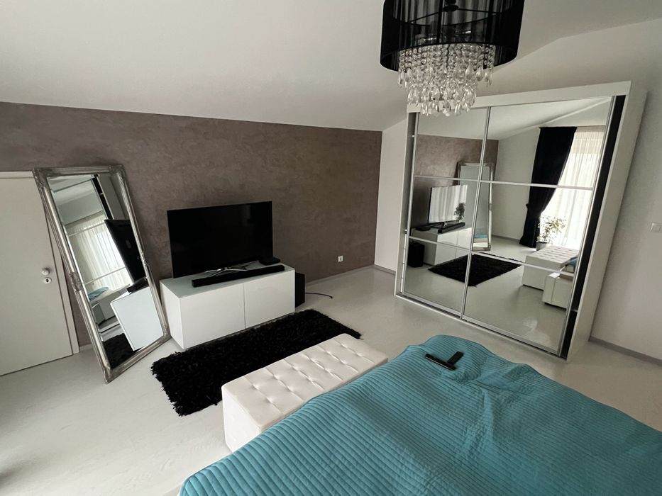 inchiriez apartament 4 camere