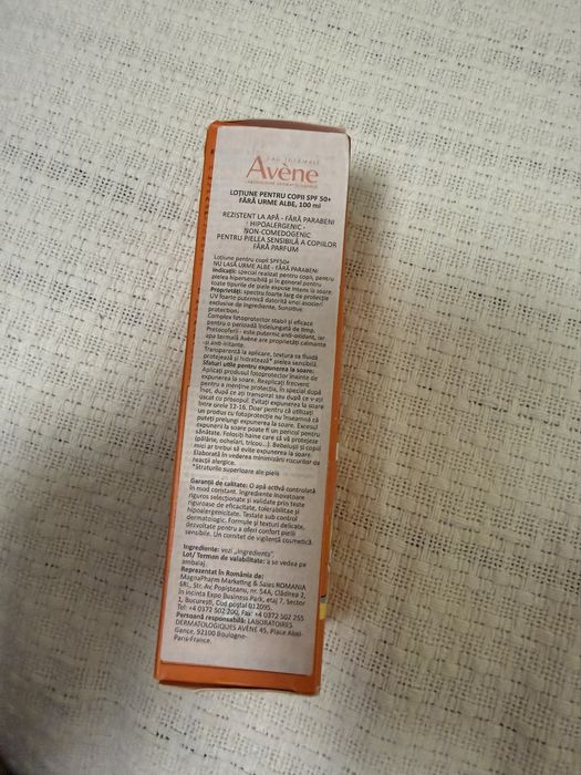 Crema de soare Eau Thermale Avene