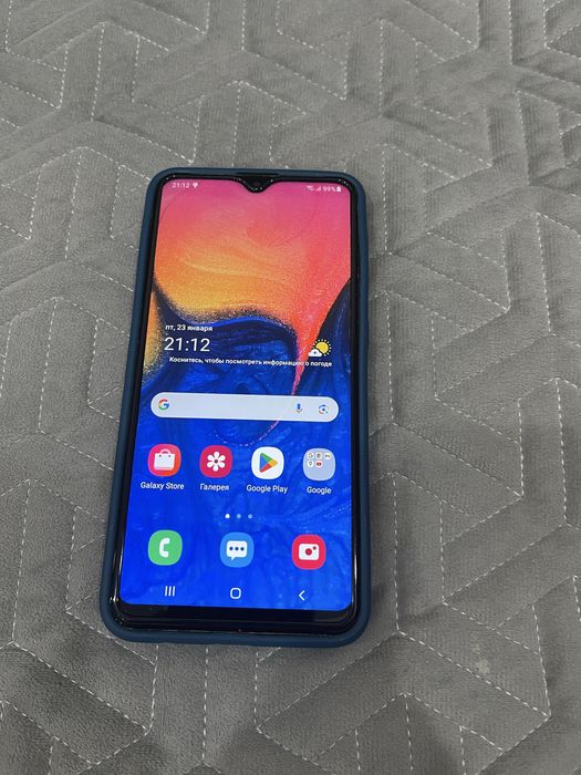 Телефон Самсунг а 10