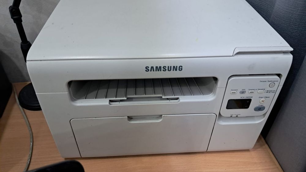 Принтер чёрный белый