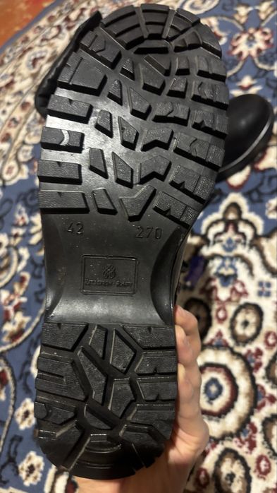 Берцы зимние ,новые 42 размер