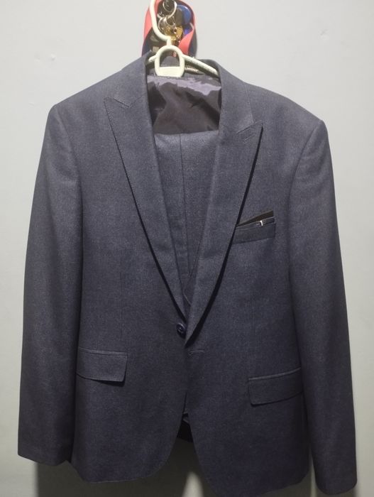 Смокинг/Костюм/Школьная форма