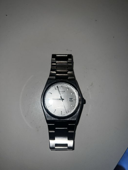 Часы tissot 1823