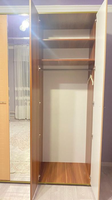 Продадим шкаф и комод в комплекте