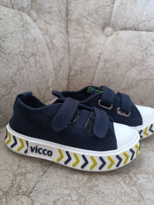 Vicco фирменный деский обувь.