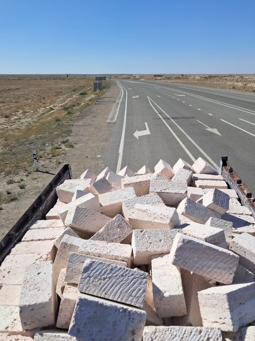 Тас 5 куб кирпич