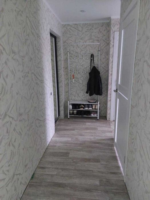 Продам 2 ком квартиру с хорошим ремонтом Уют!