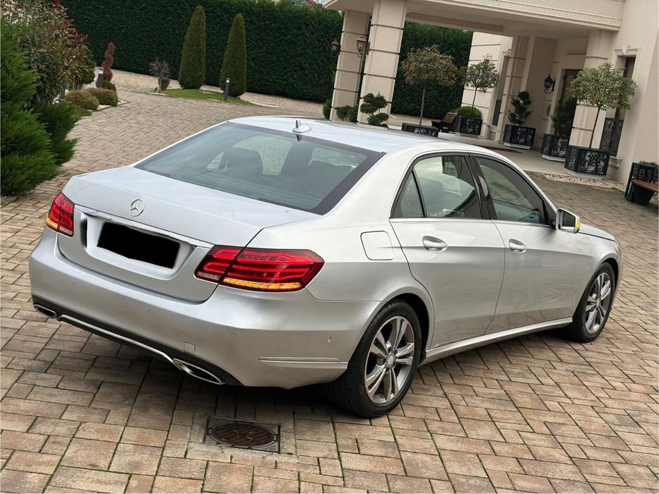 Mercedes E300 BlueTEC W212 Facelift, motorizare 3.0 V6 diesel, 231 CP, an 2013