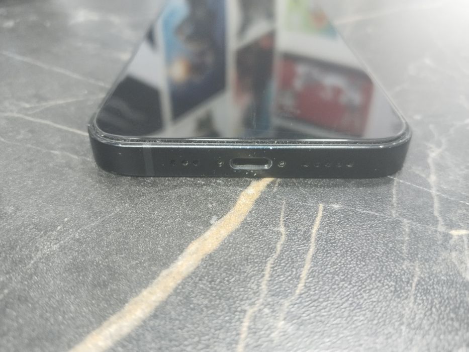 iPhone 13 в хорошем состоянии акб.84%