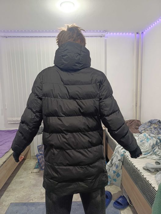 продам куртку, на подростка 17-18 лет