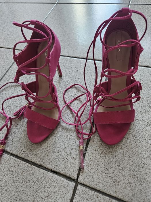 Дамски розови сандали 37 номер ALDO