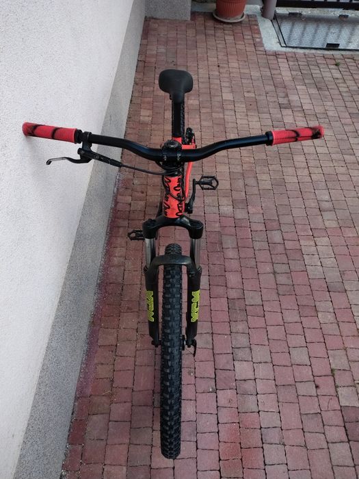 Продава се: octane one dirt jump