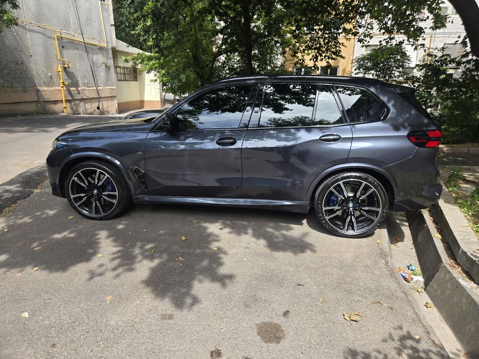 BMW X5 M50i G05 2019год