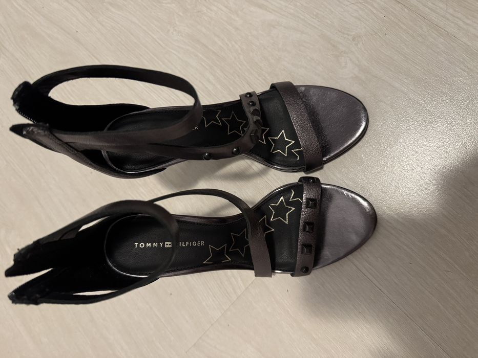 Sandale tommy hilfiger nr.37