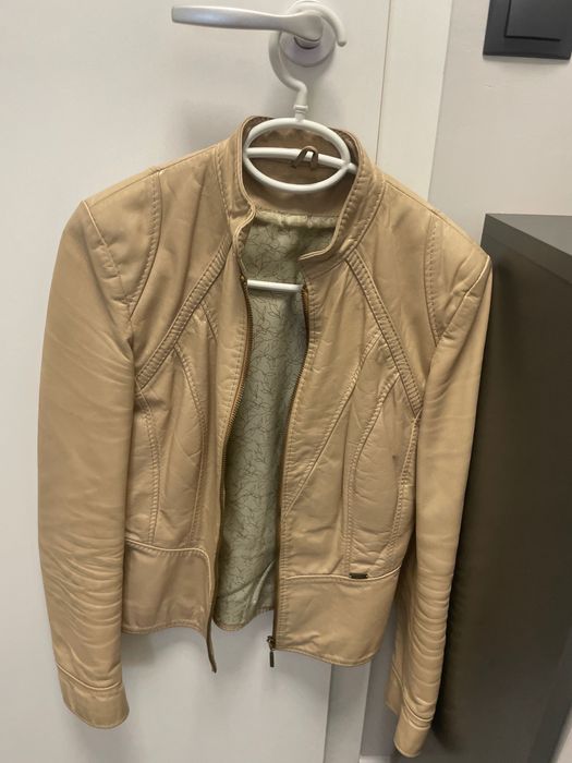 Якета от естествена кожа и от плат.