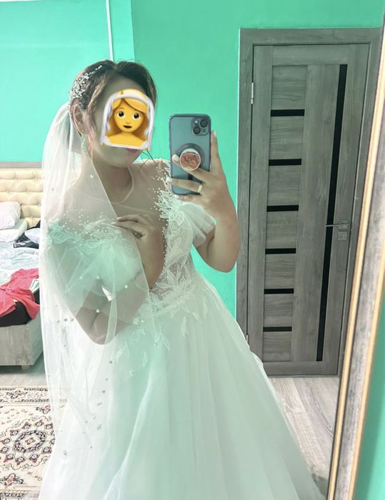 Свадебное платье с фатой