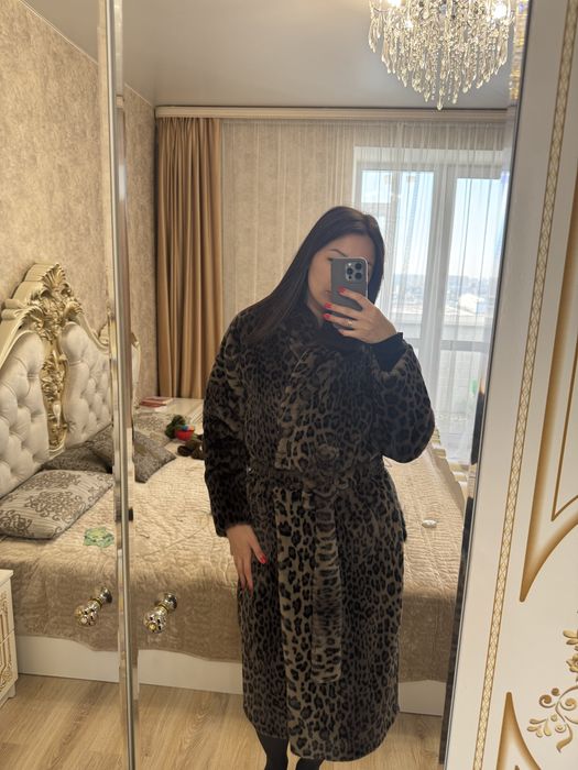 Продам шубу леопард