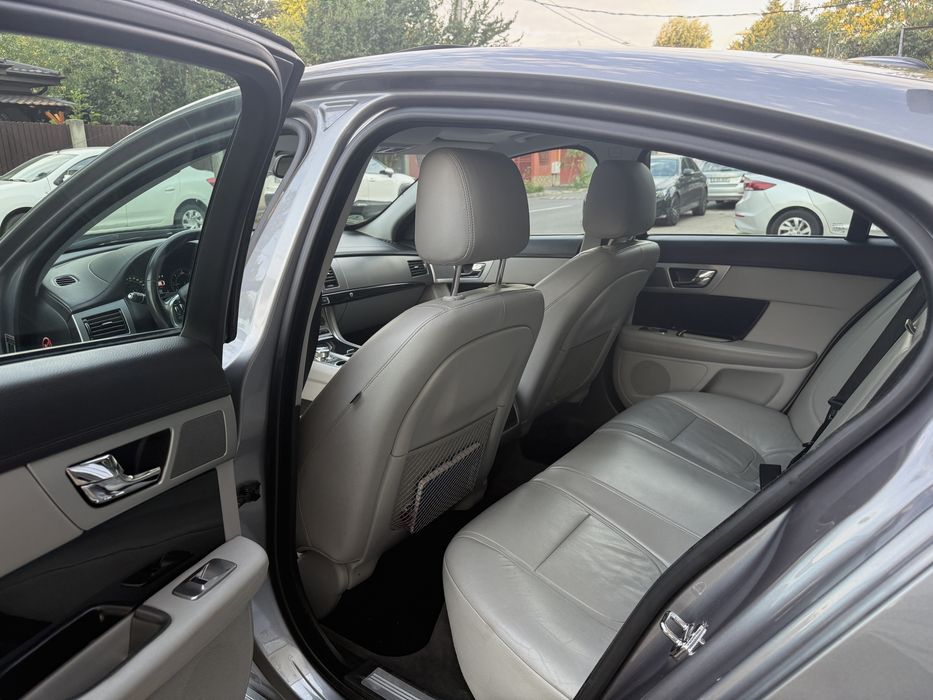Jaguar XF 2012  Euro 5 km reali si verificabili