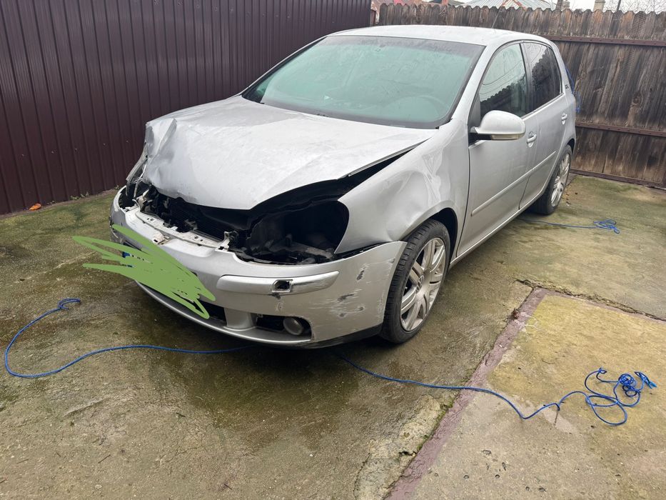 Vand golf 5 goal avariat