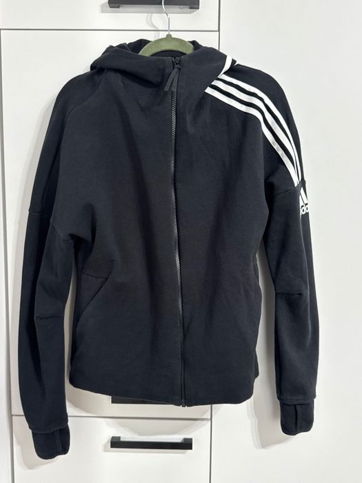 Adidas дамски суитчър