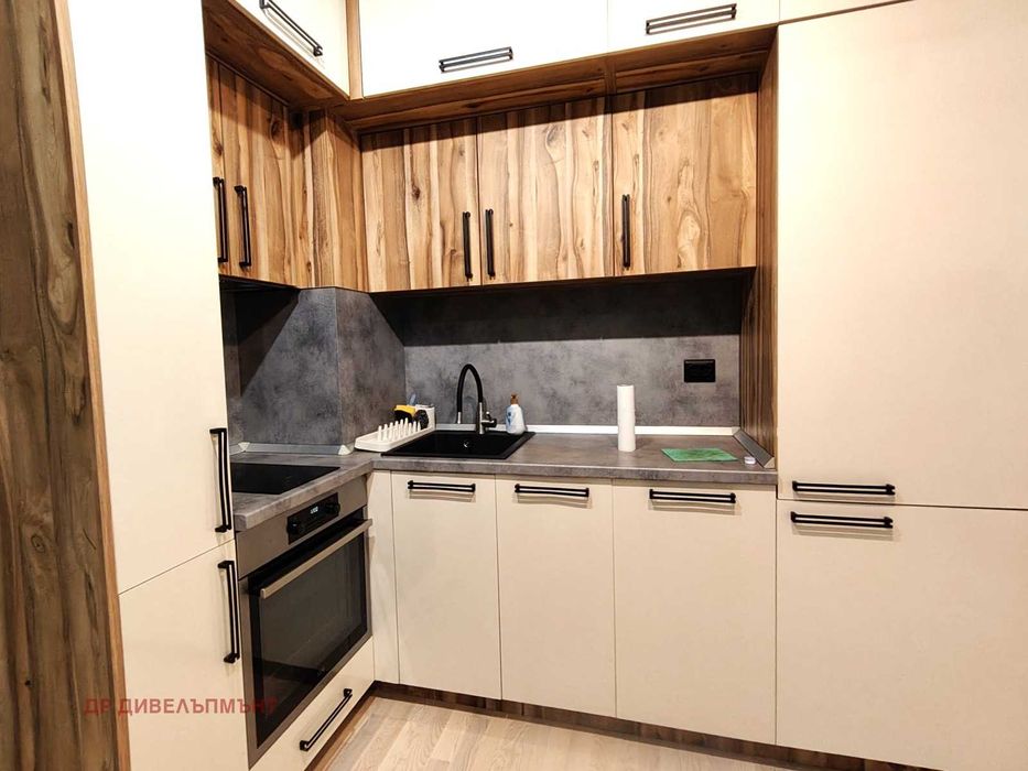 Дава се под наем Тристаен апартамент в София, Драгалевци - 115 кв.м за 896.58 € - Снимка #3