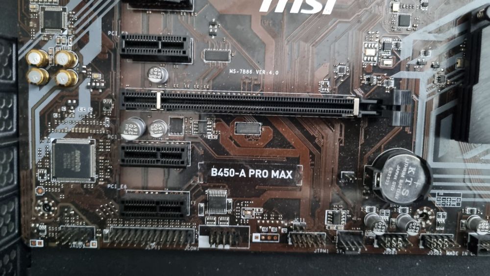 Kit placa de baza b450 a pro max, ryzen 5 2400g, 16gb ram, ssd m2 240gb, cooler