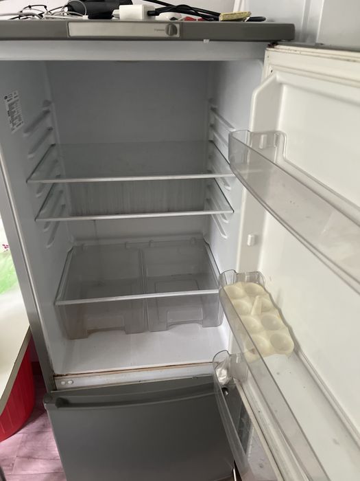 Холодилник Бирюса 150-160см