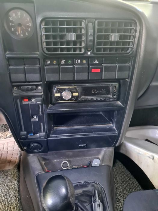 Опель Омега А 2.0 . Аренда с выкупом .