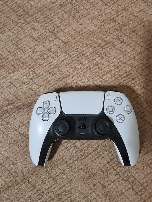 Sony Playstation 5 (Ps5),versiunea cu disc Impecabil