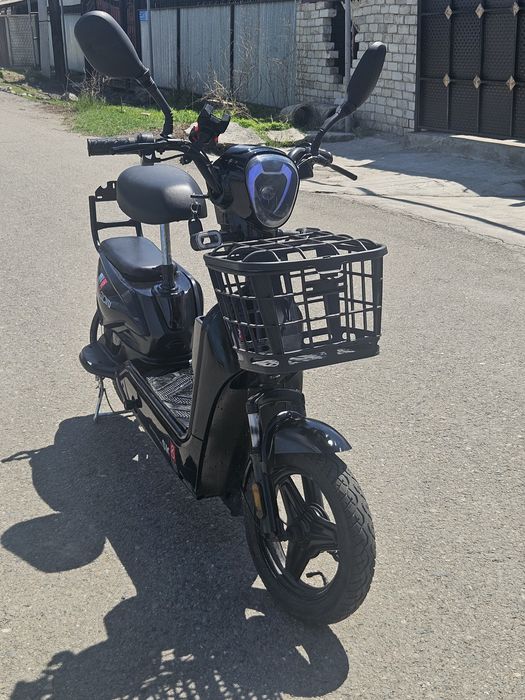 Продаётся скутер ск 8