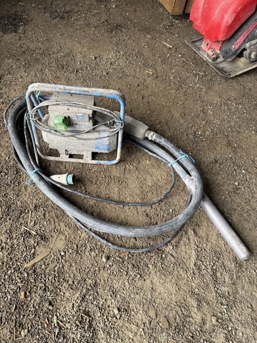 Inchiriem placa compactoare, mai, rigla vibranta, ghilotina, generator