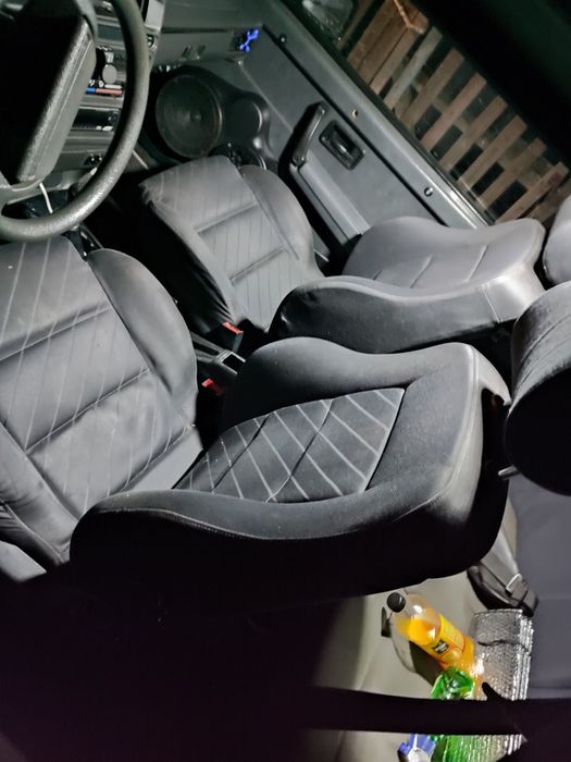 Продам сидушки на ваз стоят на 2108