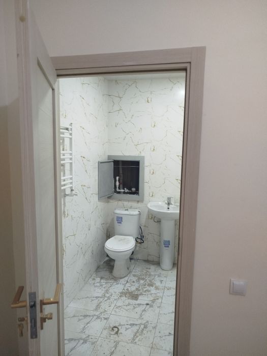 Sayhan cityda 2-etaj 2 xonalik uy ijaraga beriladi