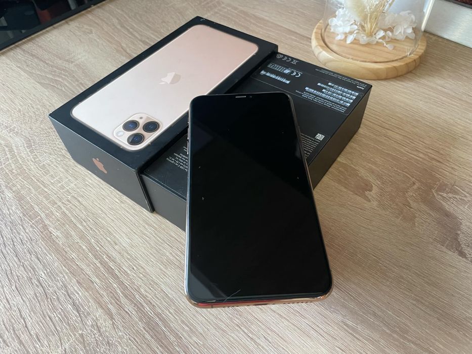 iPhone 11 Pro Max 256GB Battery 100% Gold