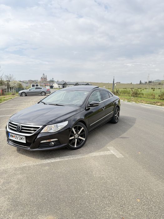 Volkswagen Passat CC.