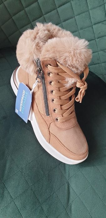 Ghete din piele Geox