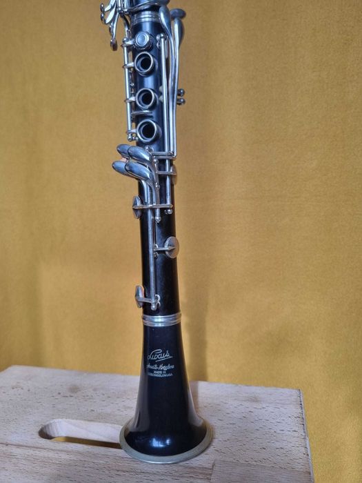 Vând clarinet Amati Luxus
