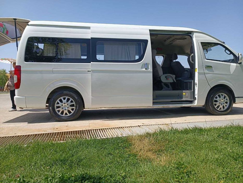 Ichki turizm uchun barcha turdagi avtobuslar