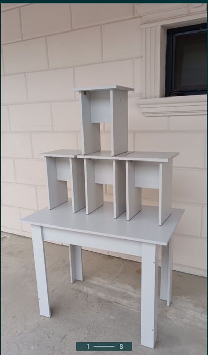 Стол кухонный со стульями