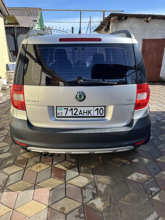 Авто Шкода йети.