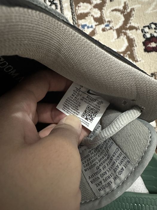 Продам кроссовки