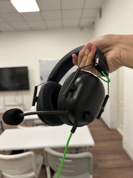 Игровые наушники Razer Blackshark V2